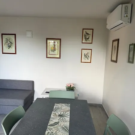 Bed & Coffee Private Parking Apartamento