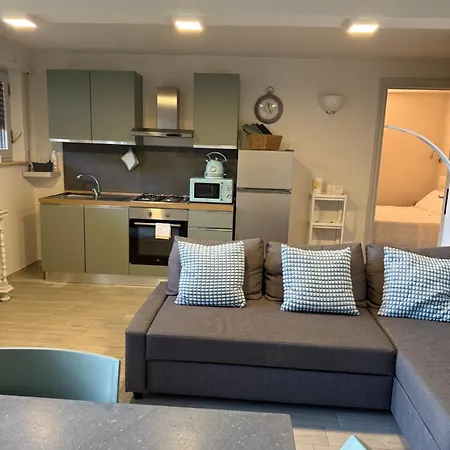 Bed & Coffee Private Parking Apartamento