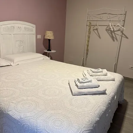 Bed & Coffee Private Parking