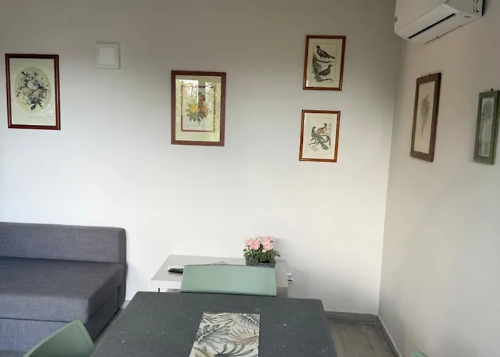 Bed & Coffee Private Parking דירה